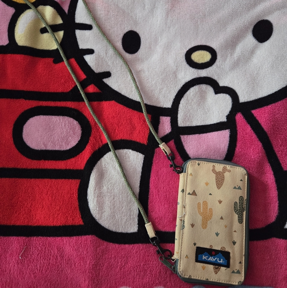 KAVU Go time Cross Body Bi-Fold Wallet Cactus Pattern - Picture 4 of 4